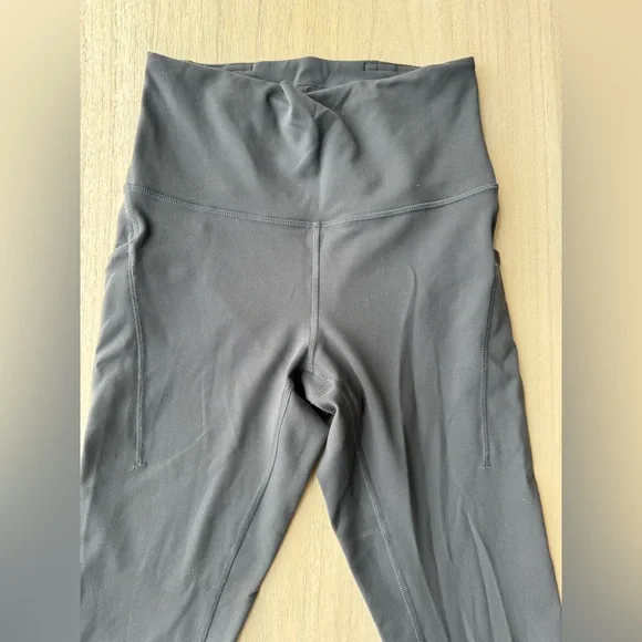 Wunder Train High-Rise Tight with Pockets 28" size 6 Graphite Gray - Picture 2 of 7